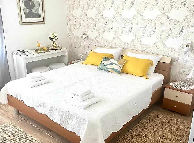 Sun&fun ゲストハウス フヴァル